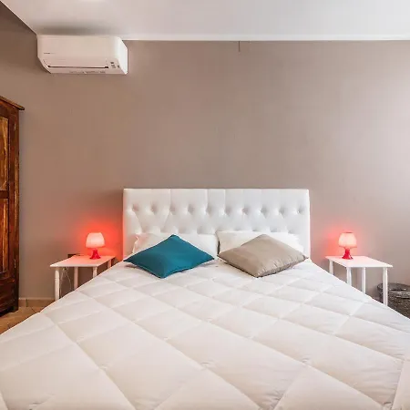 La Torretta Domus בית הארחה 3*