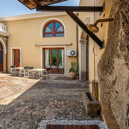 La Torretta Domus בית הארחה 3*