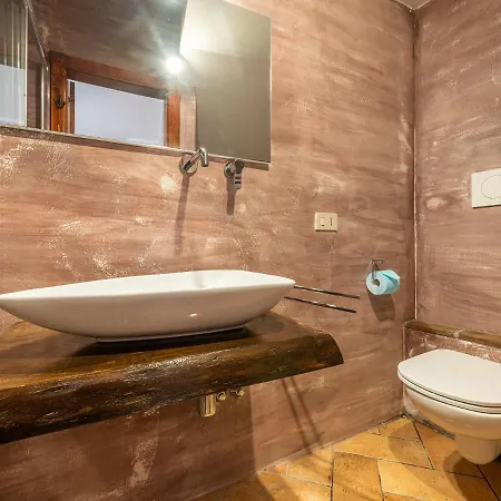 La Torretta Domus Pensión 4*